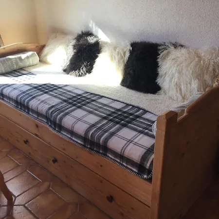 Apartman Les Lupins *